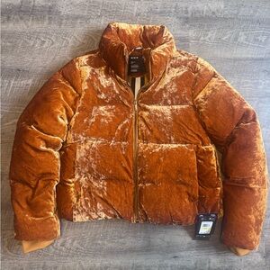 UA Limitless Down Velvet Puffer Jacket in Yellow Ochre Loose Fit Women’s Medium
